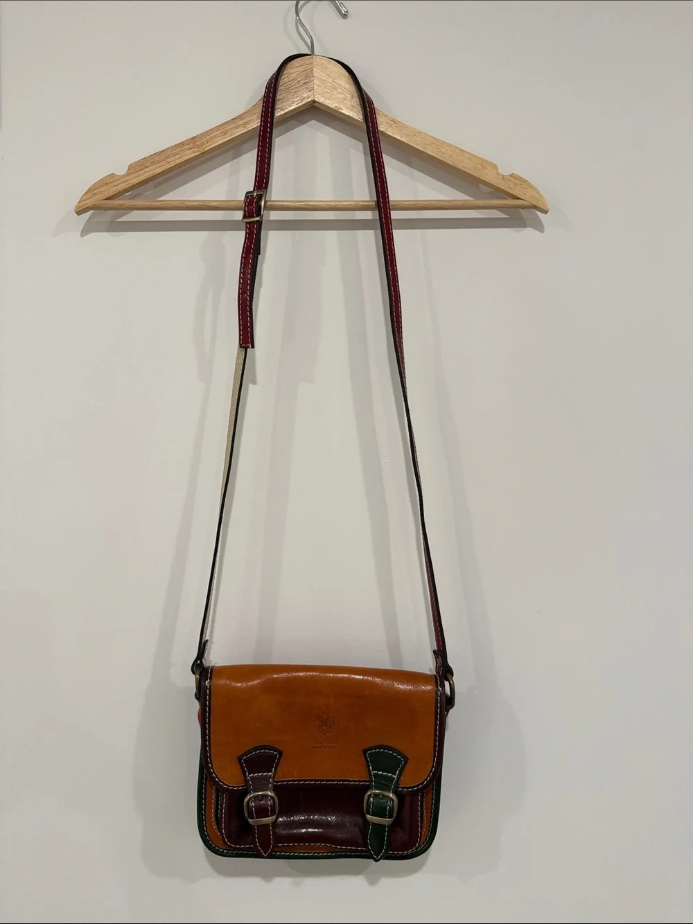 Florence Classic Leather Crossbody Bag in Tan with Burgundy & Green Accents